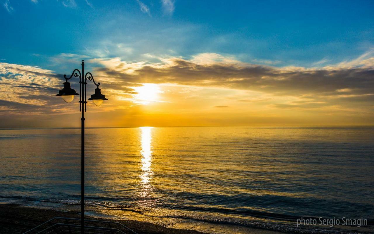 Iris Nº 131 Benalmadena Apartman Kültér fotó