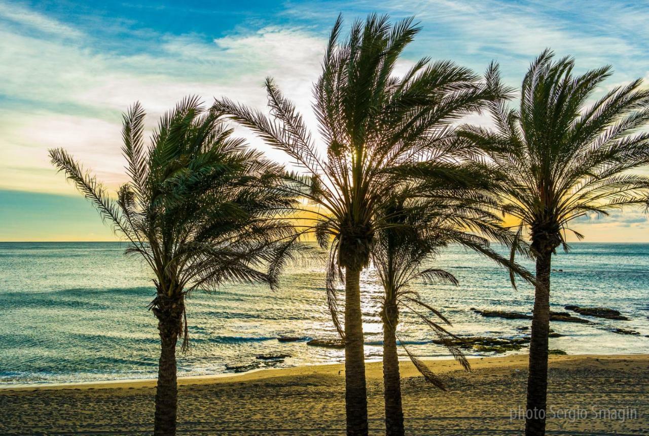 Iris Nº 131 Benalmadena Apartman Kültér fotó